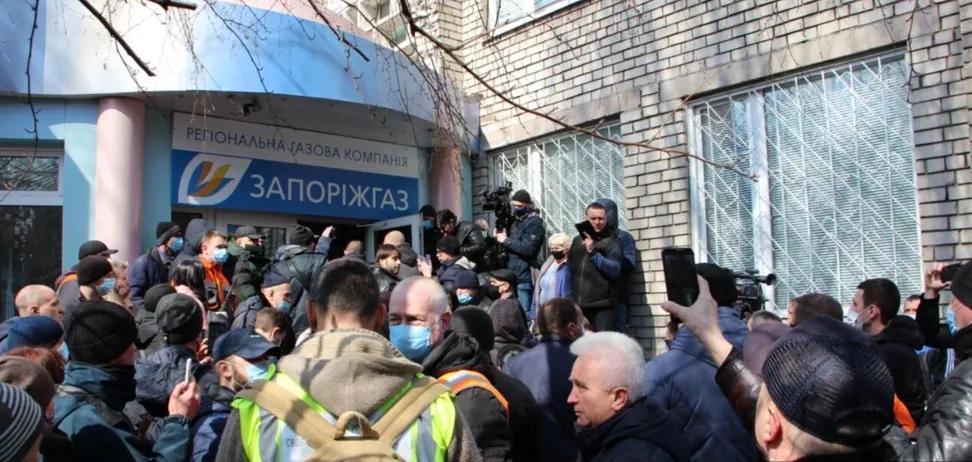 v-zaporozhe-proizoshli-stolknoveniya-vo-vremya-mitinga